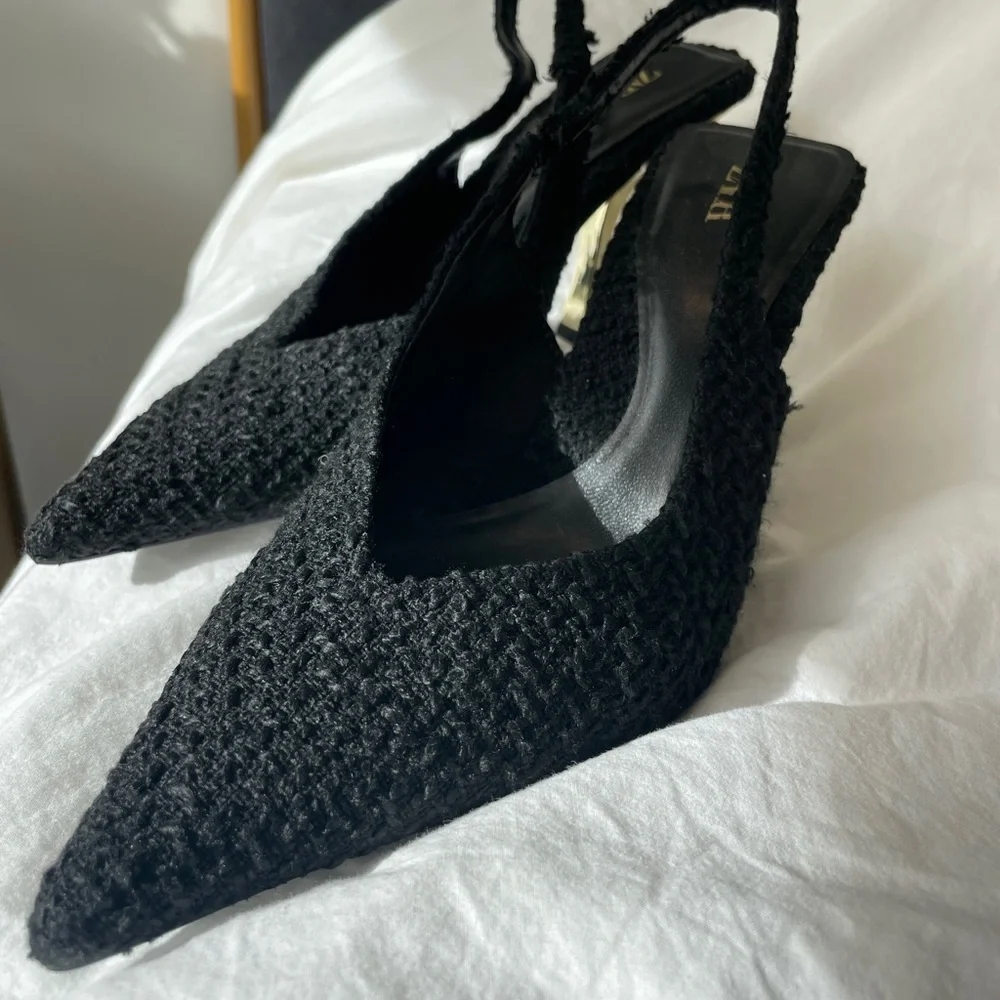Zara Quilted heels with gold - Picture 3 of 3